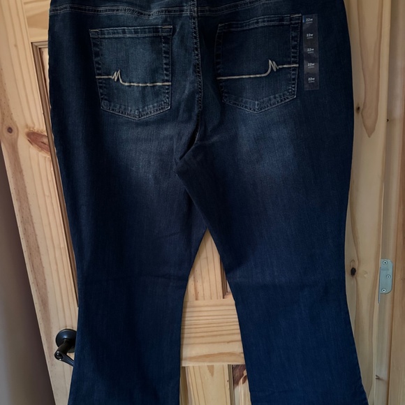 Maurice’s jeans - Picture 7 of 9